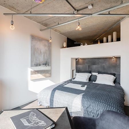 Le Garage Bed & Breakfast ธูส์ ภายนอก รูปภาพ